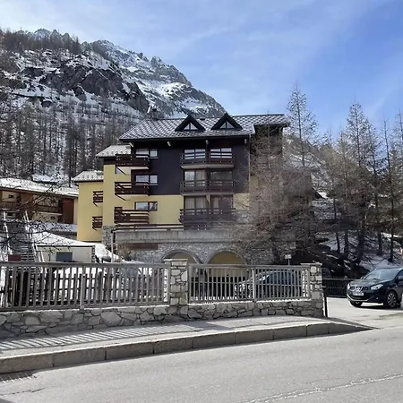 Oreades 101 Sunny Renovated With Balcony Val Disere